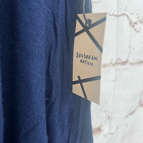 🆕Daydream Nation X Revolve “LA” Top, Size XS - Picture 4 of 6